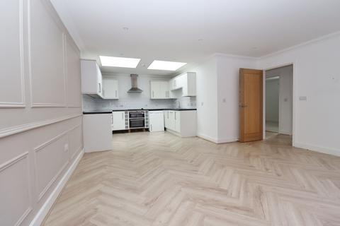 2 bedroom semi-detached house to rent, Onyx House, Vale Square, Ramsgate