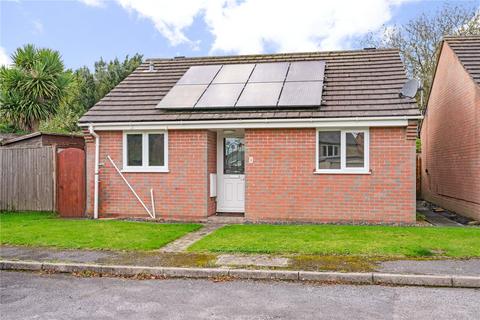 2 bedroom bungalow for sale, Queens Road, East Sussex TN6