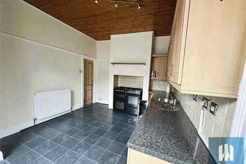 2 bedroom end of terrace house for sale, Blackmoorfoot Road, Crosland Moor, Huddersfield, HD4