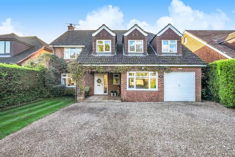 5 bedroom detached house for sale, Sussex Lane, Reading RG7