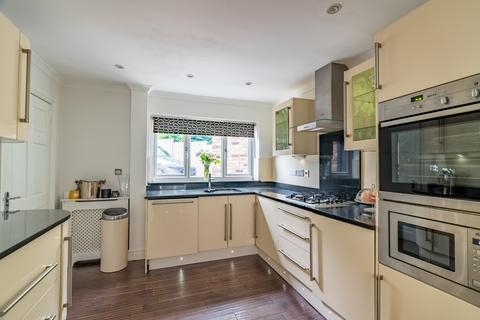 30 Newlyn Close, Bricket Wood, St Albans, AL2 3UP