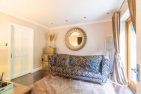 30 Newlyn Close, Bricket Wood, St Albans, AL2 3UP