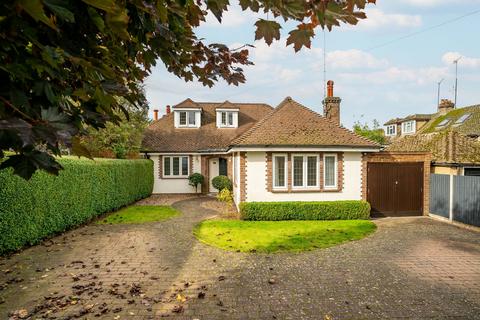 4 bedroom detached house for sale, Manland Avenue, Hertfordshire AL5