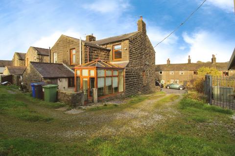 3 bedroom end of terrace house for sale, Lanehouse, Colne BB8