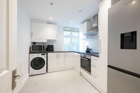 2 bedroom apartment to rent, Surbiton Crescent, Kingston upon Thames KT1