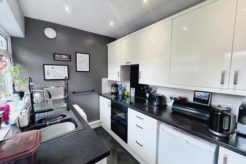 3 bedroom semi-detached house for sale, Underbank Avenue, Hebden Bridge HX7