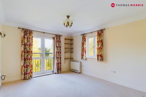 2 bedroom apartment for sale, Crosshall Road, St. Neots PE19