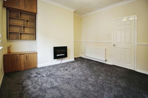 2 bedroom terraced house to rent, Halton Street, Pontefract WF7