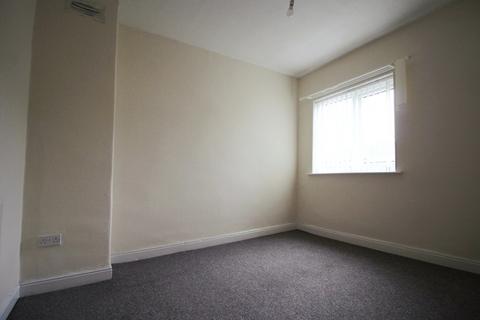 2 bedroom terraced house to rent, Halton Street, Pontefract WF7