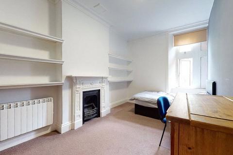 1 bedroom in a house share to rent, Whitefield Terrace, Plymouth PL4