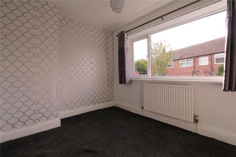 3 bedroom terraced house to rent, Greenside Lane, Manchester M43