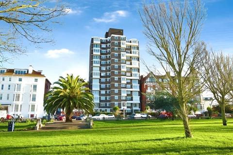 2 bedroom flat for sale, Clarence Parade, Hampshire PO5