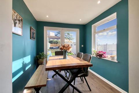 29 Fairview Road, Bristol, BS15 9UU