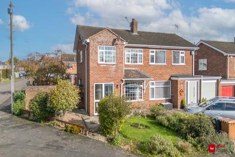 3 bedroom semi-detached house for sale, Crammond Close, Hinckley, Leicestershire