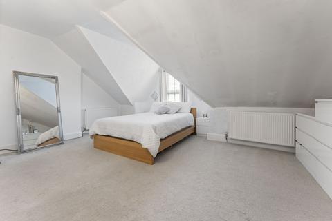 2a Stanger Road, London, SE25 5JU