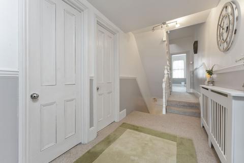 2a Stanger Road, London, SE25 5JU