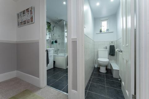 2a Stanger Road, London, SE25 5JU