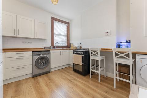 2a Stanger Road, London, SE25 5JU