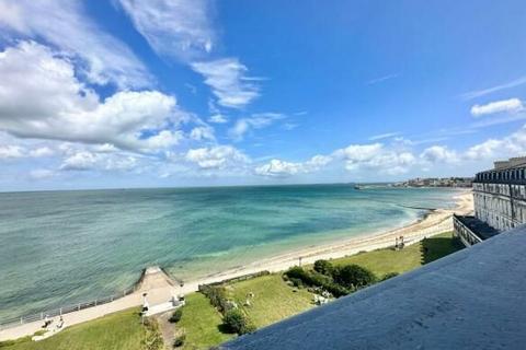 3 bedroom penthouse for sale, Hollywood Court, Royal Crescent, Margate