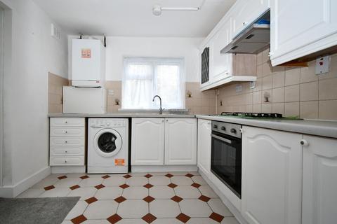 Etchingham Road, London, E15