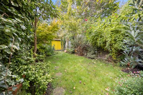 53b Chester Road, London, N19 5DF