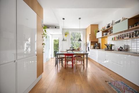 53b Chester Road, London, N19 5DF
