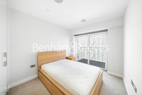 2 bedroom apartment to rent, East Drive, Colindale NW9