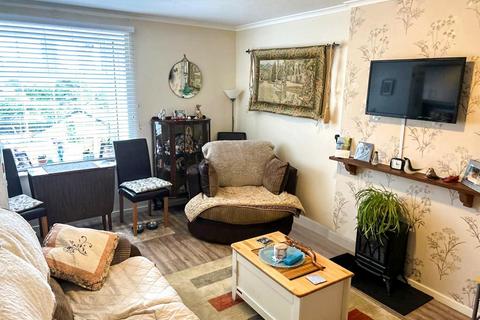 67 Cliffe Park Crescent, Leeds, LS12 4XA