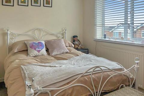 67 Cliffe Park Crescent, Leeds, LS12 4XA