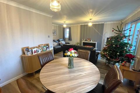 3 bedroom detached bungalow for sale, Broom Way, Westhoughton, Bolton