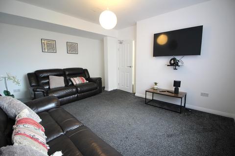 1 bedroom house of multiple occupation to rent, Broadway, Chadderton, OL9