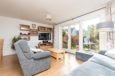 1 Bittern Way, St Marys Island, Chatham, ME4 3JG