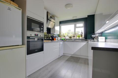 2 bedroom flat for sale, Westwood Road, Southampton