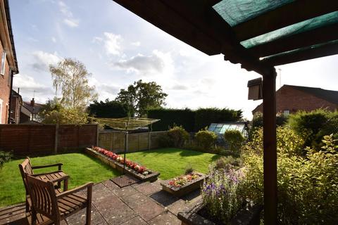 27 Juniper Road, Reigate, RH2 7NH