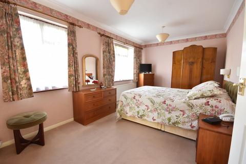 27 Juniper Road, Reigate, RH2 7NH