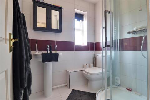 2 Ash Close, Hessle, HU13 0LL