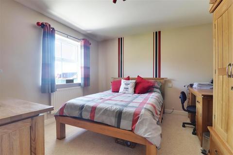 2 Ash Close, Hessle, HU13 0LL
