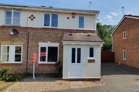 3 bedroom semi-detached house to rent, Clare Grove, Thorpe Astley