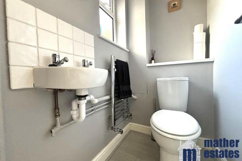 2 Caister Close, Stevenage, SG1 2JP