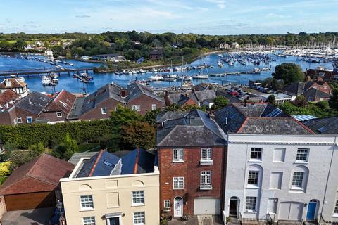 5 bedroom townhouse for sale, Captains Row, Lymington, SO41