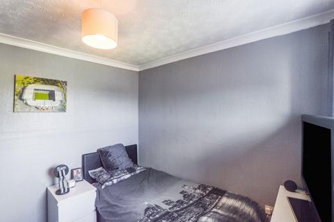183 Dickson Drive, Irvine, KA12 9AJ