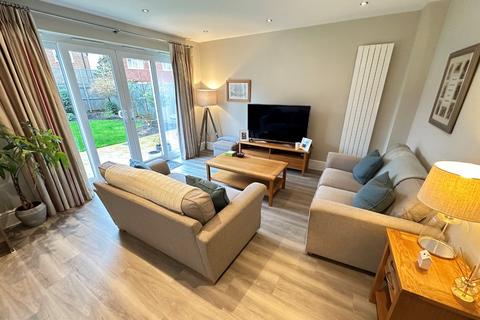 24 Mallard Crescent, Caddington, Luton, LU1 4FG