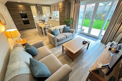 24 Mallard Crescent, Caddington, Luton, LU1 4FG