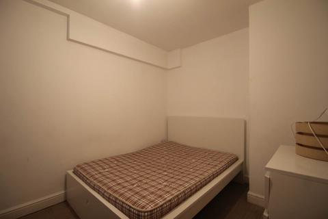 1 bedroom in a house share to rent, Bartlemas Road, East Oxford *Double Room Available*