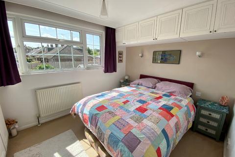 5 Blacksmiths Common, Chalton, Luton, LU4 9UN