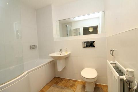 1 bedroom apartment for sale, Samuel Garside House, 2 De Pass Gardens, Essex, IG11