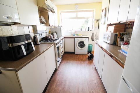 3 bedroom semi-detached house for sale, Vernon Road, Bredbury