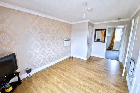 1 bedroom flat for sale, Slaley Close, Gateshead, Tyne and Wear, NE10 8TW