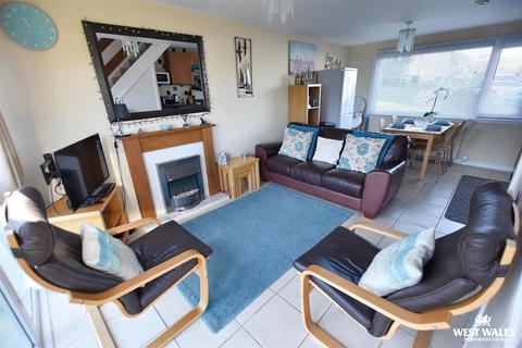 2 bedroom chalet for sale, Trewent Park, Freshwater East, Pembroke