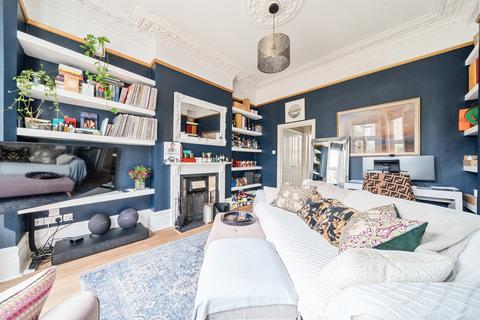 Flat 2, 2 Albany Road, London, W13 8PG